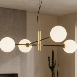 Lampadario Camera Da Letto-Selezionato da Mazzolaluce Lampadario per camera da letto design oro nero