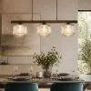 Lampadari Cucina-Selezionato da Mazzolaluce Lampadario per cucina barra di legno vetri rigati cognac