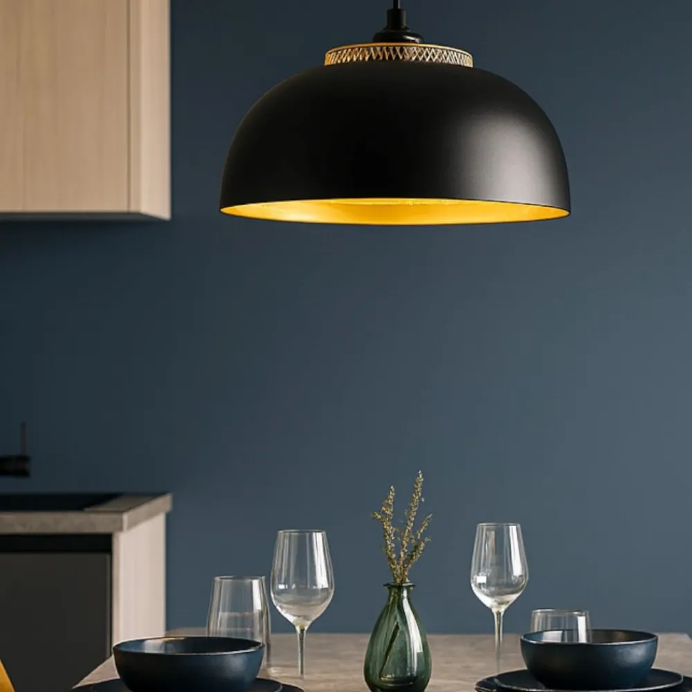 Lampadari Cucina-Selezionato da Mazzolaluce Lampadario per cucina cupola nero oro