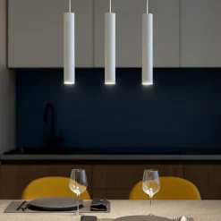 Lampadari Cucina-Selezionato da Mazzolaluce Lampadario per cucina 3 luci cilindri pendenti bianco