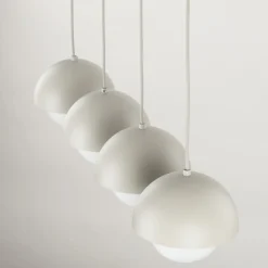 Lampadari Cucina-Selezionato da Mazzolaluce Lampadario per cucina moderna 4 luci pendenti beige a cupola