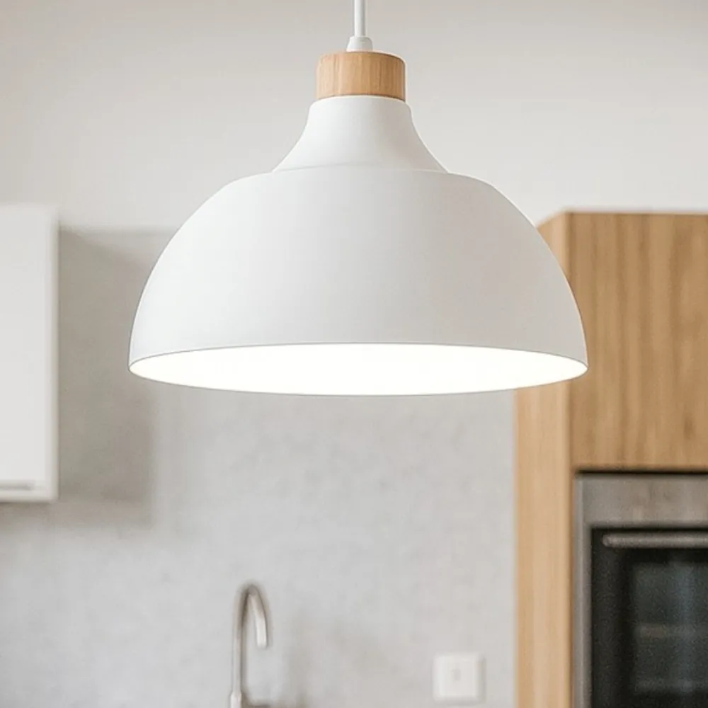 Lampadari Cucina-Selezionato da Mazzolaluce Lampadario per cucina moderna bianco a cupola 34 cm