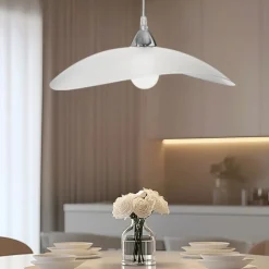 Lampadari Cucina-Selezionato da Mazzolaluce Lampadario per cucina moderna vetro bianco rigato