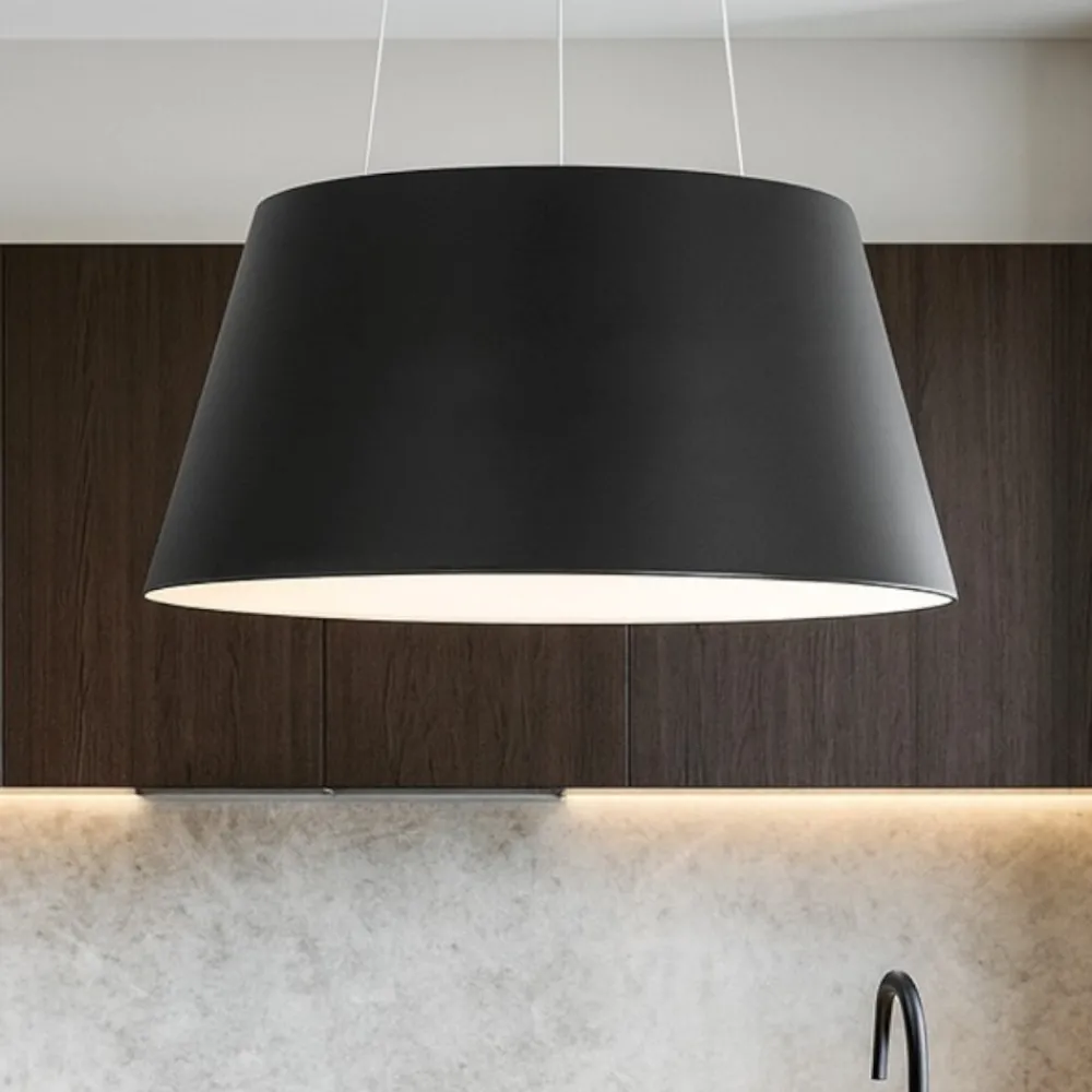 Lampadari Cucina-Selezionato da Mazzolaluce Lampadario per cucina moderna nero led cono rovesciato