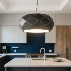 Lampadari Cucina-Selezionato da Mazzolaluce Lampadario per cucina moderna nero design rombi