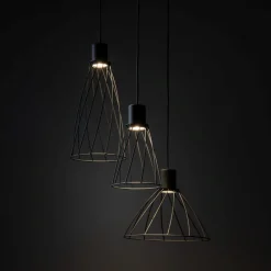 Lampadari Cucina-Selezionato da Mazzolaluce Lampadario per cucina nero tre elementi diffusori a gabbia