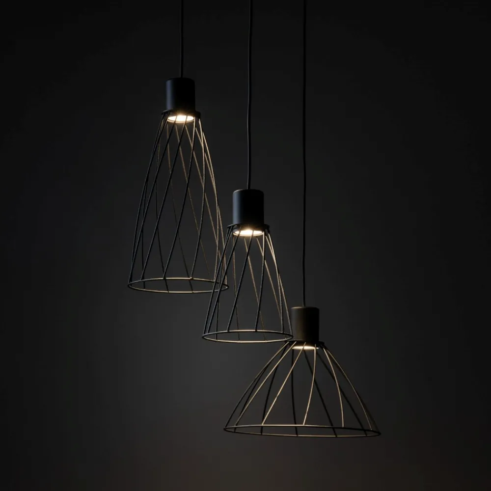 Lampadari Cucina-Selezionato da Mazzolaluce Lampadario per cucina nero tre elementi diffusori a gabbia