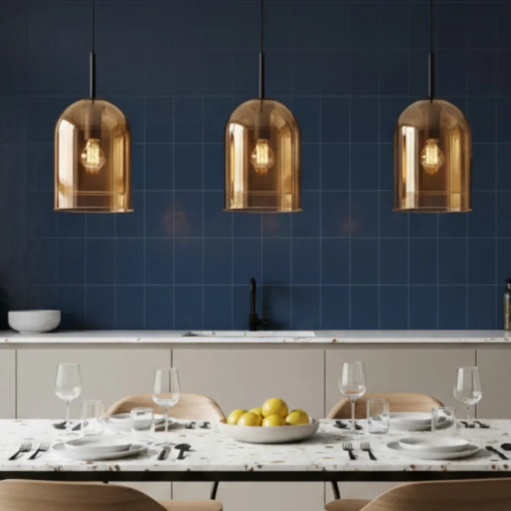 Lampadari Cucina-Selezionato da Mazzolaluce Lampadario per isola cucina doppi vetri ambra 3 luci