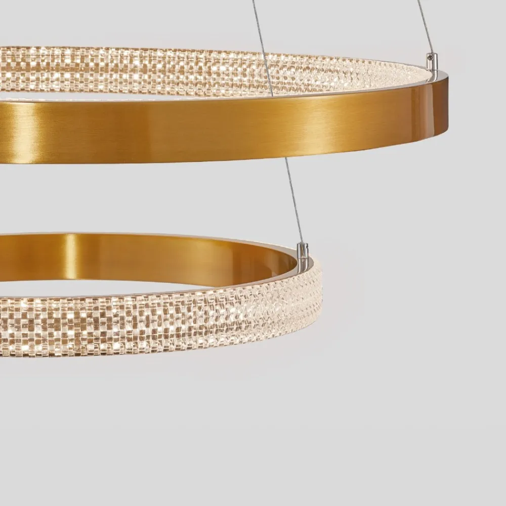 Lampadari Moderni-Selezionato da Mazzolaluce Lampadario per salone contemporaneo cerchi led oro