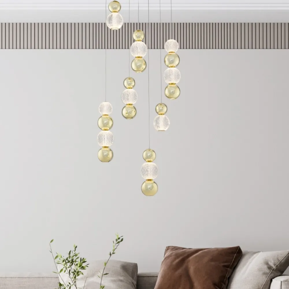 Lampadari Moderni-Selezionato da Mazzolaluce Lampadario per salotto contemporaneo sfere pendenti oro