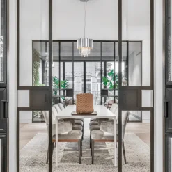Lampadari Moderni-Selezionato da Mazzolaluce Lampadario per soggiorno cromo con cristalli elegante