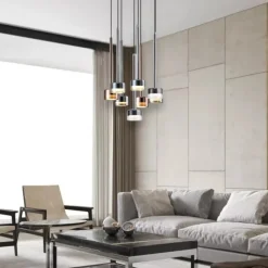 Lampadari Moderni-Selezionato da Mazzolaluce Lampadario per soggiorno moderno 8 luci vetri multicolor