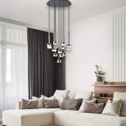 Lampadari Moderni-Selezionato da Mazzolaluce Lampadario per soggiorno nero a cascata vetri multicolor