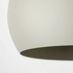 Lampadari Cucina-Selezionato da Mazzolaluce Lampadario per tavolo da cucina beige a cupola