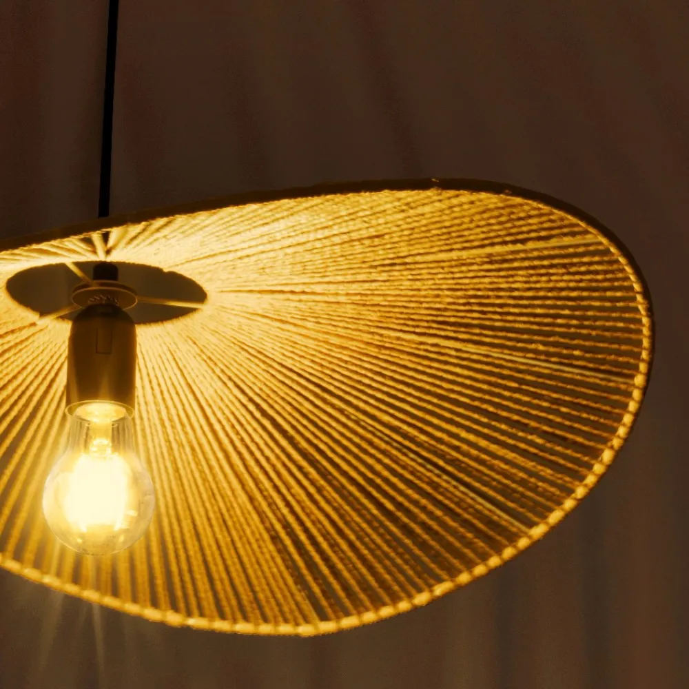 Lampadari Cucina-Selezionato da Mazzolaluce Lampadario per tavolo da cucina in rattan e corda di carta