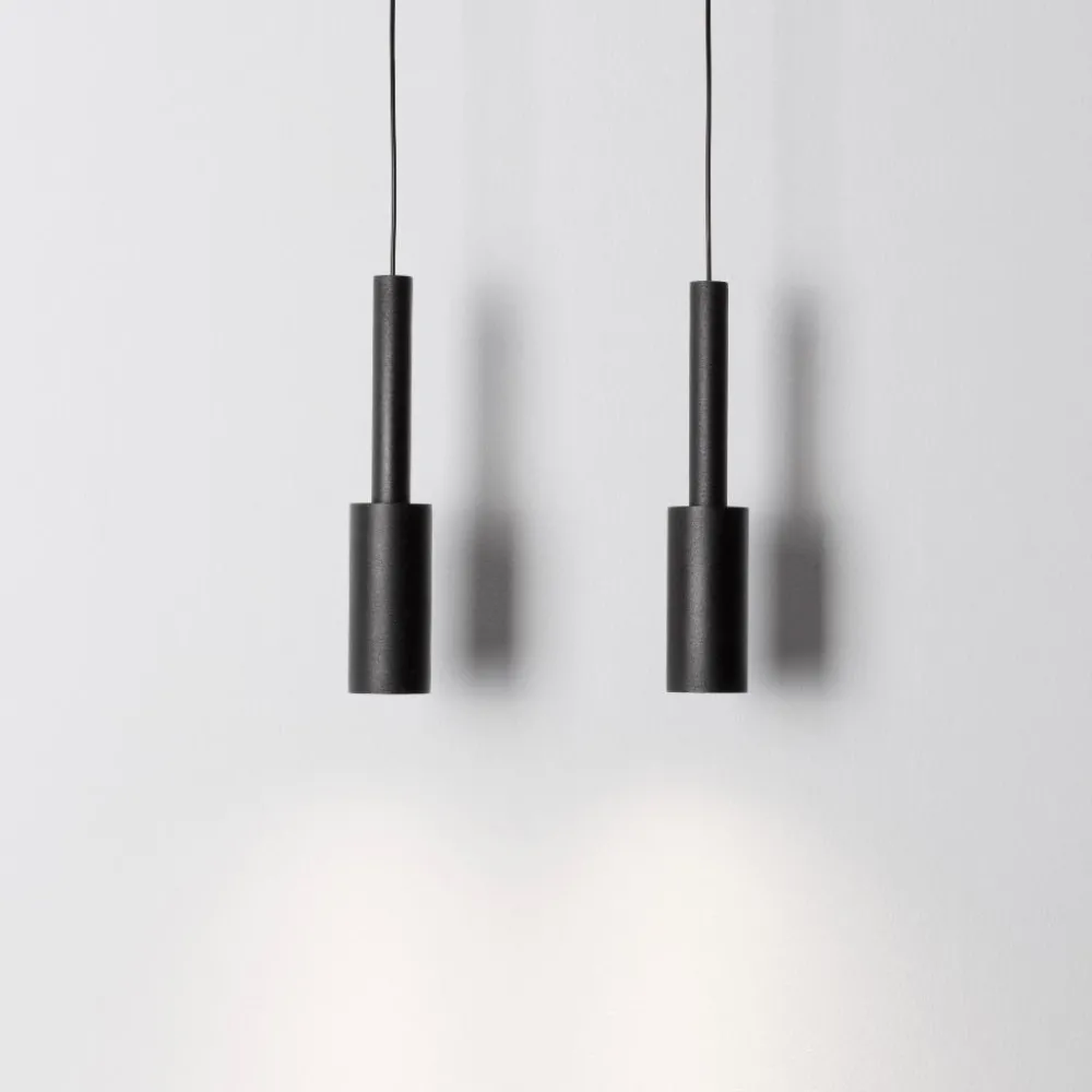 Lampadari Moderni-Selezionato da Mazzolaluce Lampadario per tavolo da pranzo doppia luce nero led 3000k