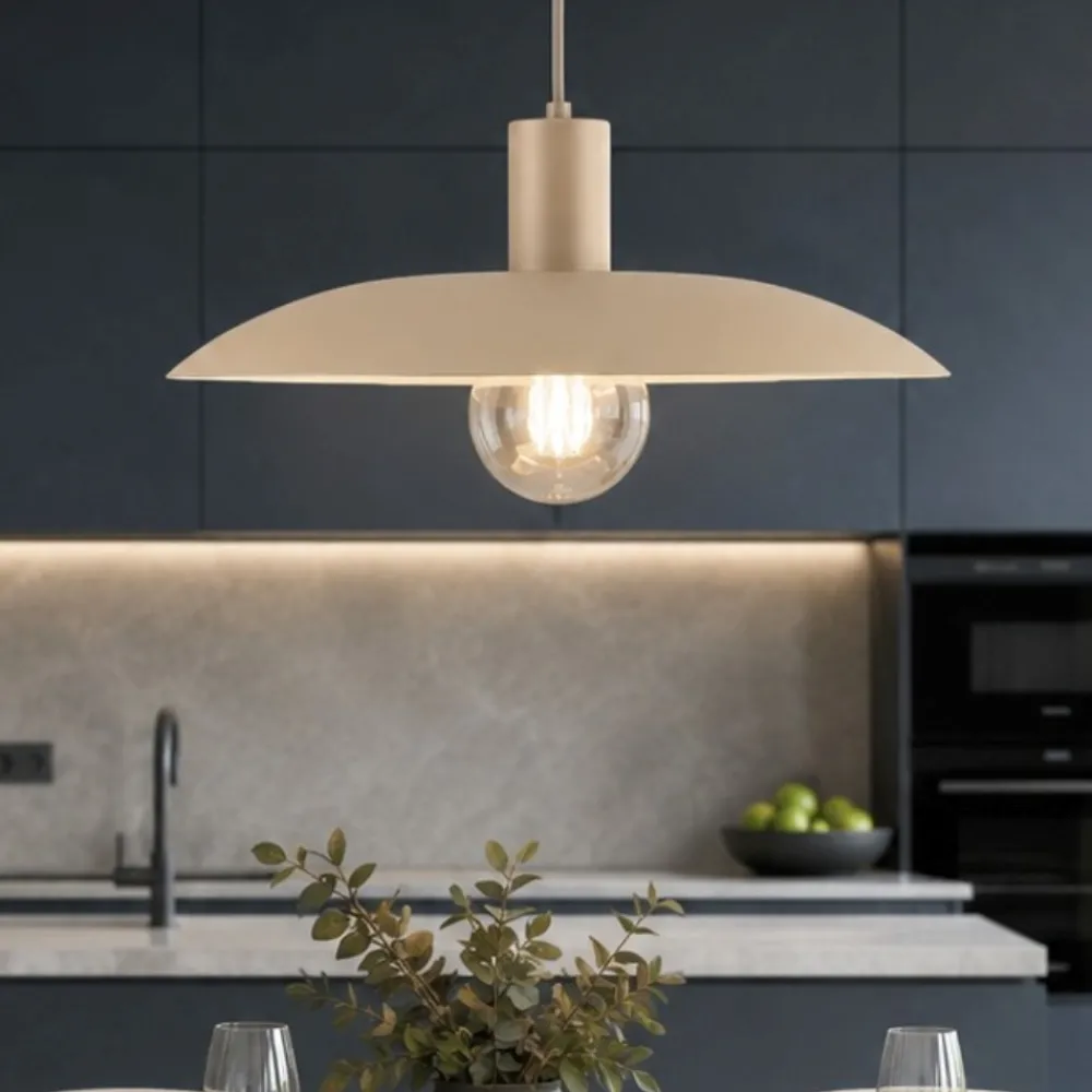 Lampadari Cucina-Selezionato da Mazzolaluce Lampadario piatto a sospensione 41 cm di metallo sabbia per cucina