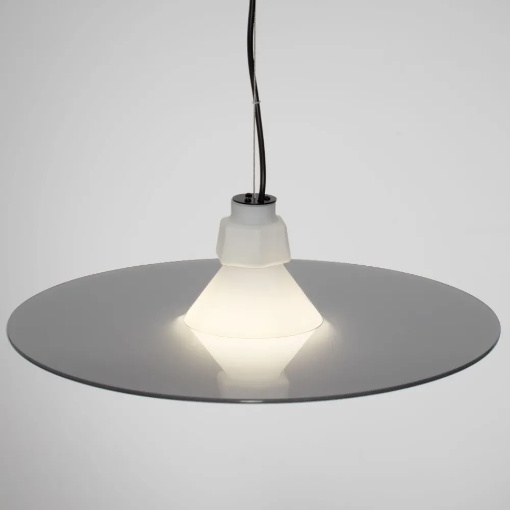 Lampadari Cucina-Selezionato da Mazzolaluce Lampadario piatto 45 cm a sospensione in vetro bianco fume design moderno per cucina