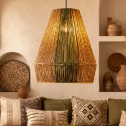 Lampadari Moderni-Selezionato da Mazzolaluce Lampadario rattan in corda sabbia e verde