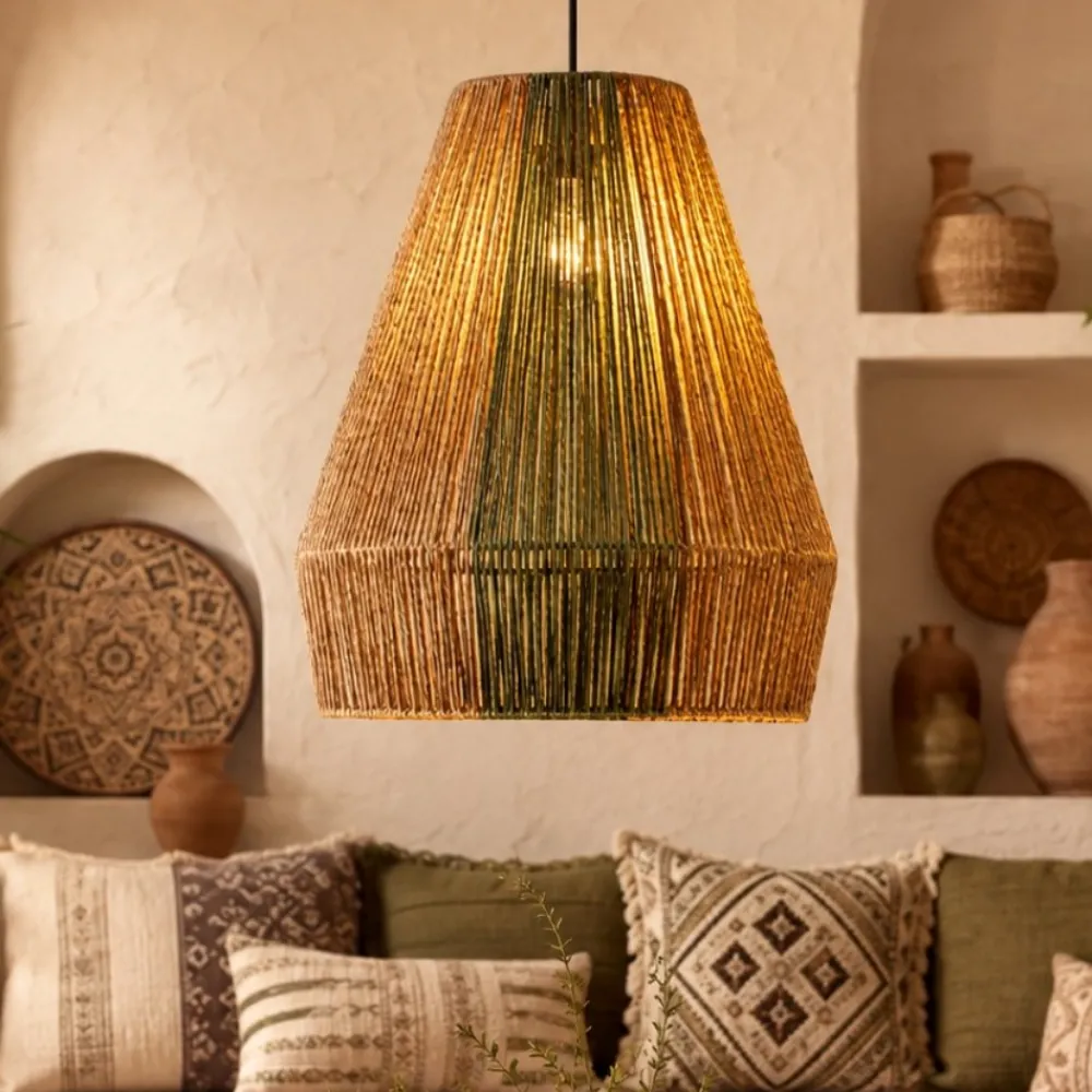 Lampadari Moderni-Selezionato da Mazzolaluce Lampadario rattan in corda sabbia e verde