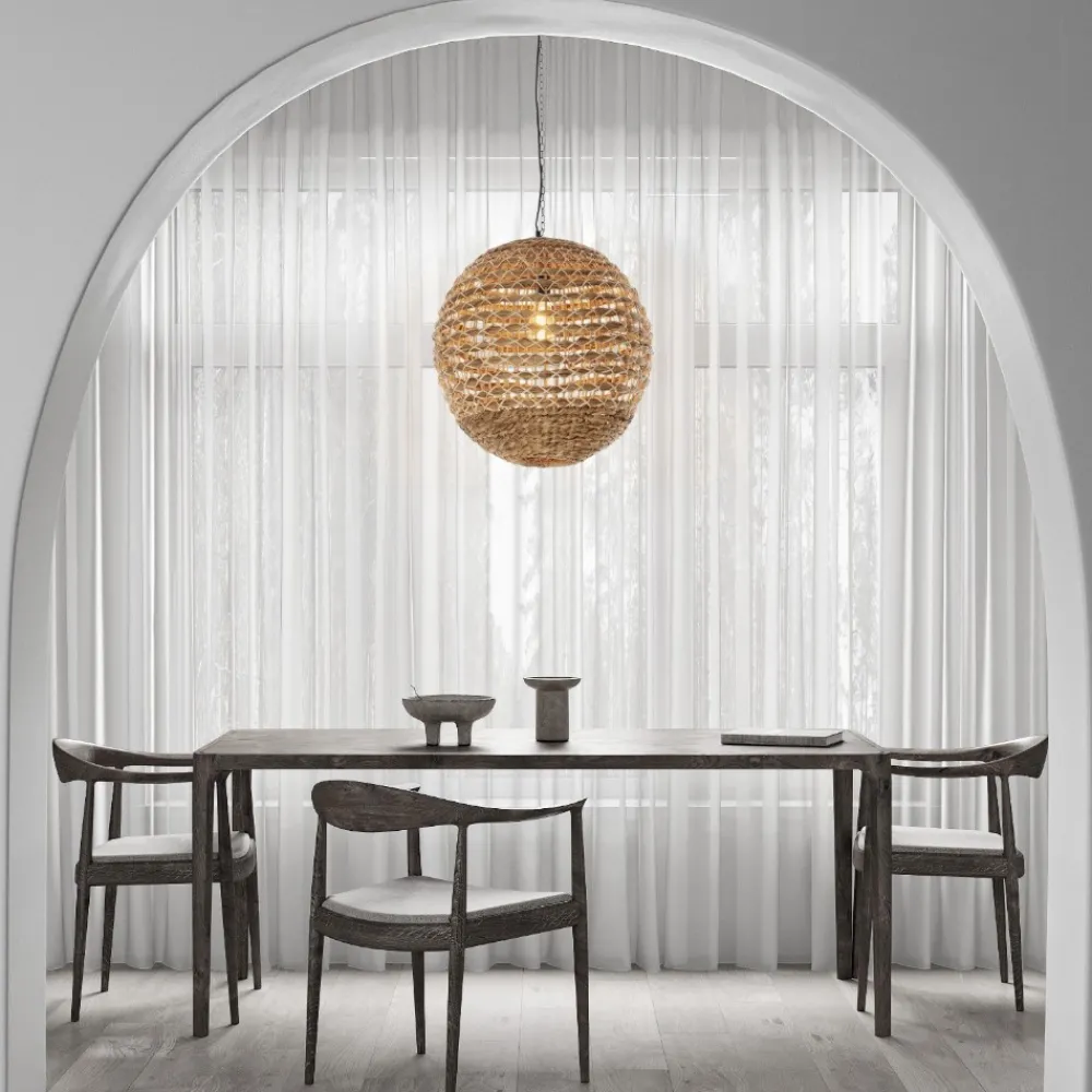 Lampadari Moderni-Selezionato da Mazzolaluce Lampadario sfera in rattan e giacinto essiccato per soggiorno