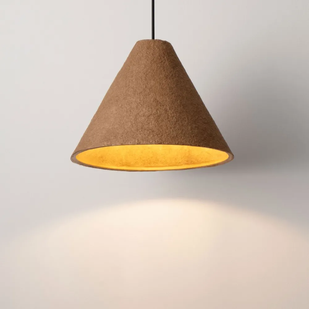 Lampadari Moderni-Selezionato da Mazzolaluce Lampadario sospensione cono 30cm di carta pesta rovere grezzo