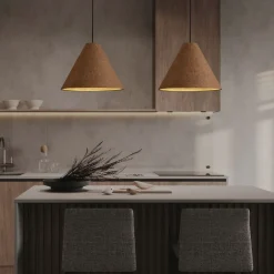 Lampadari Moderni-Selezionato da Mazzolaluce Lampadario sospensione cono 30cm di carta pesta rovere grezzo