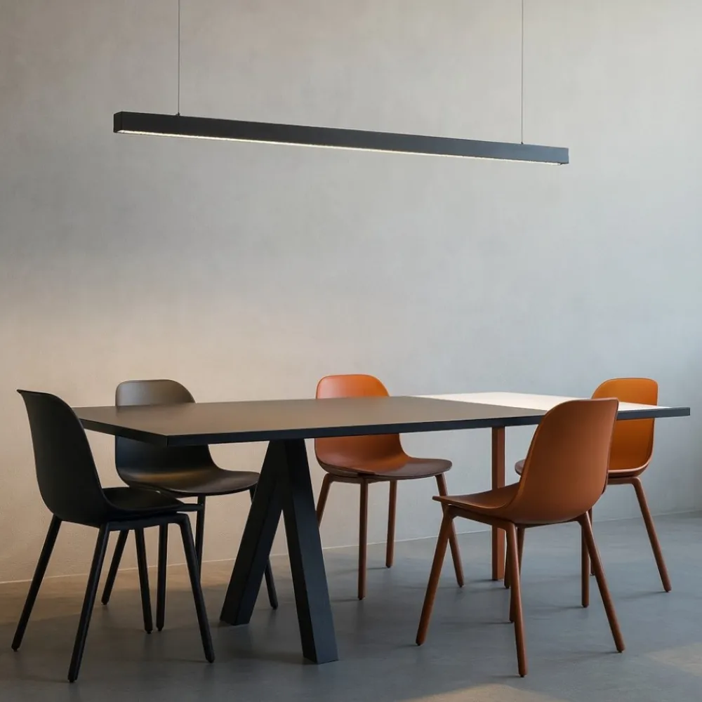 Lampadari Moderni-Selezionato da Mazzolaluce Lampadario spoty nero da incasso per scrivania ufficio