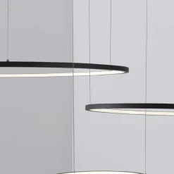 Lampadari Moderni-Selezionato da Mazzolaluce Lampadario tre cerchi led 3000k nero dimmerabile per salone