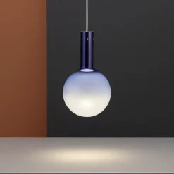 Lampade A Sospensione-Selezionato da Mazzolaluce Lampada sospensione led sfera vetro blu moderna