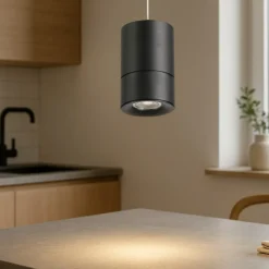 Lampade A Sospensione-Selezionato da Mazzolaluce Lampada sospensione pendente cilindro nero moderna