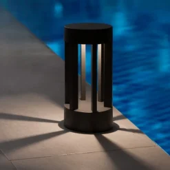 Lampioni Da Giardino-Selezionato da Mazzolaluce Lampioncino antracite moderno da giardino led 8w 3000k