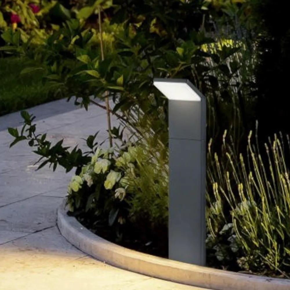 Lampioni Da Giardino-Selezionato da Mazzolaluce Lampioncino da giardino moderno antracite led 8w 3000k ip54