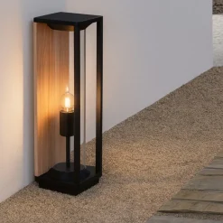 Lampioni Da Giardino-Selezionato da Mazzolaluce Lampioncino da giardino nero con inserti in legno