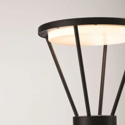 Lampioni Da Giardino-Selezionato da Mazzolaluce Lampioncino da giardino nero led 16w 3000k design moderno