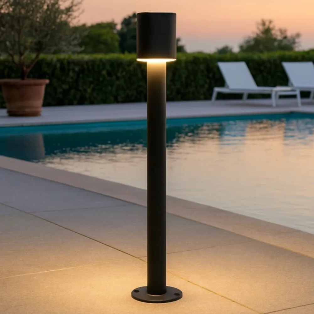 Lampioni Da Giardino-Selezionato da Mazzolaluce Lampioncino da giardino nero led 6w 3000k design moderno