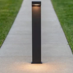 Lampioni Da Giardino-Selezionato da Mazzolaluce Lampioncino nero da giardino led 13w 3000k design moderno