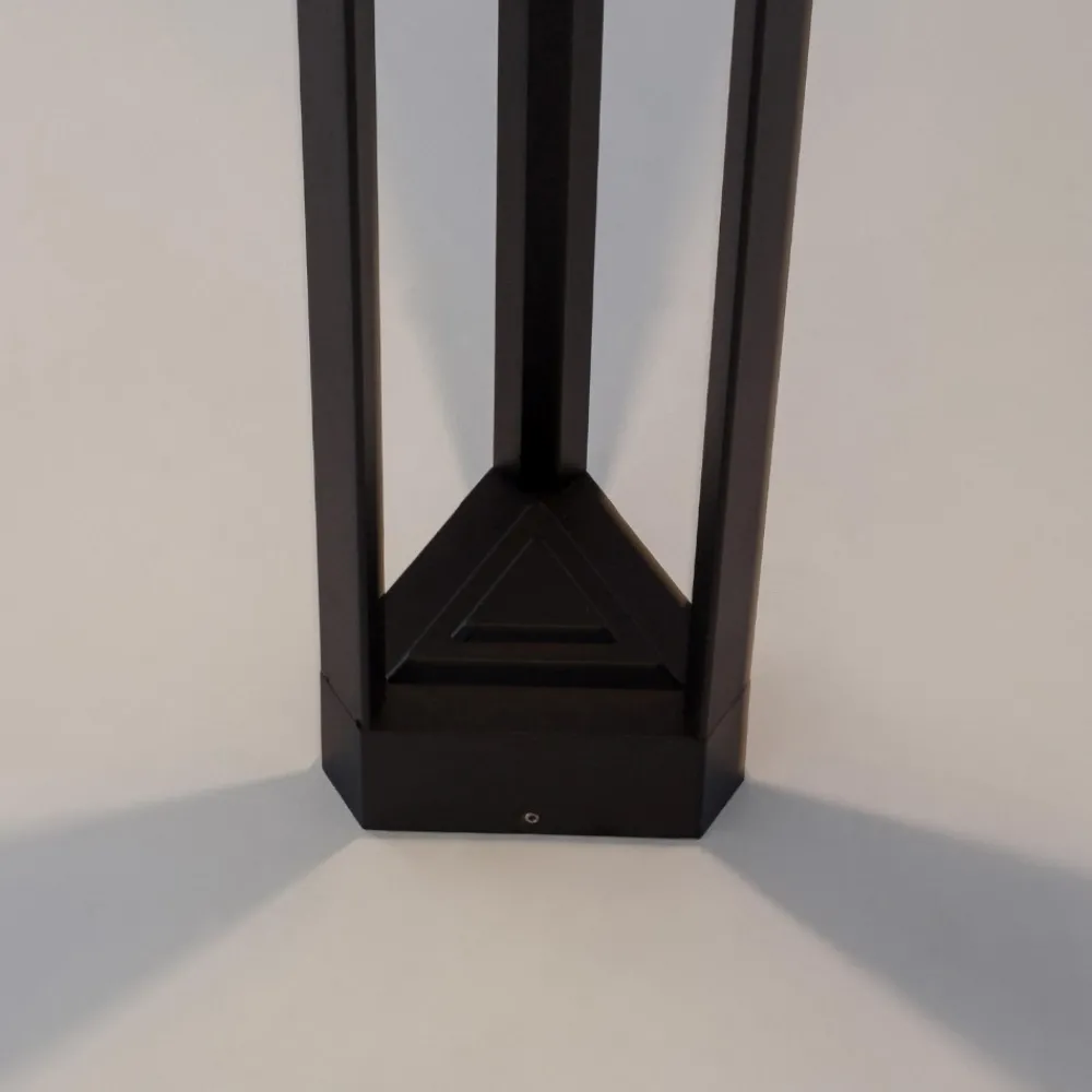 Lampioni Da Giardino-Selezionato da Mazzolaluce Lampioncino nero design moderno per giardino led 9w 3000k