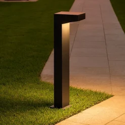 Lampioni Da Giardino-Selezionato da Mazzolaluce Lampioncino nero moderno led 11w 3000k da giardino