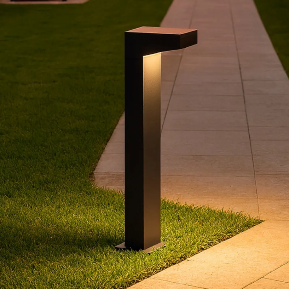 Lampioni Da Giardino-Selezionato da Mazzolaluce Lampioncino nero moderno led 11w 3000k da giardino