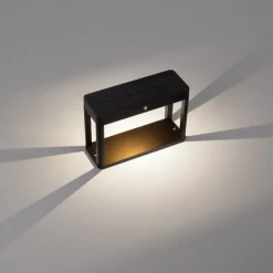 Lampioni Da Giardino-Selezionato da Mazzolaluce Lampioncino solare da giardino moderno nero con sensore di movimento