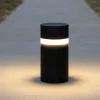 Lampioni Da Giardino-Selezionato da Mazzolaluce Lampioncino tubolare nero led 8w 3000k per giardini moderni