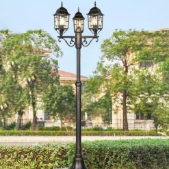 Lampioni Da Giardino-Selezionato da Mazzolaluce Lampione alto da giardino classico antico 3 luci lanterne ruggine