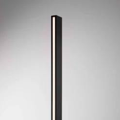 Lampioni Da Giardino-Selezionato da Mazzolaluce Lampione alto moderno rettangolare led 22w 3000k per esterno