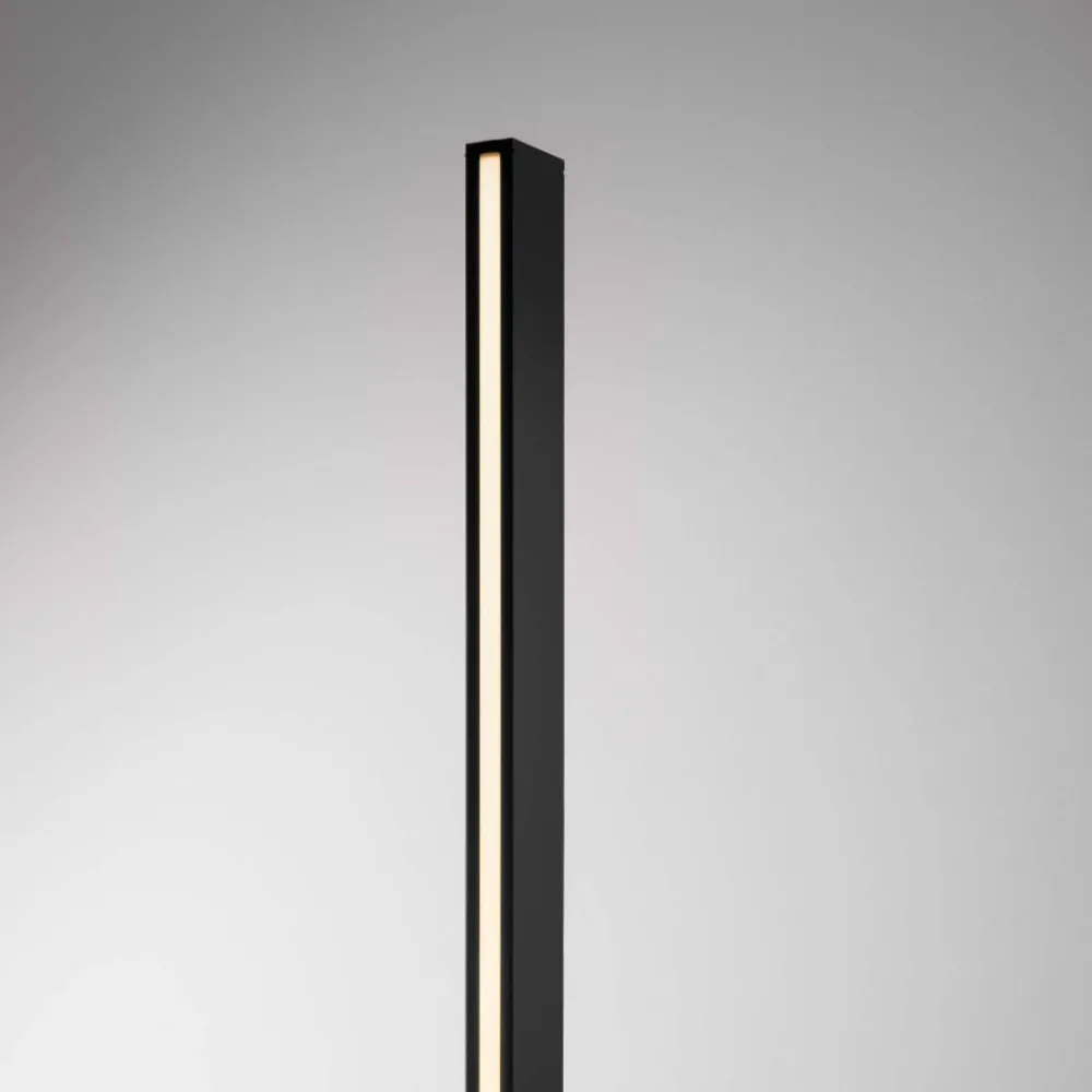 Lampioni Da Giardino-Selezionato da Mazzolaluce Lampione alto moderno rettangolare led 22w 3000k per esterno