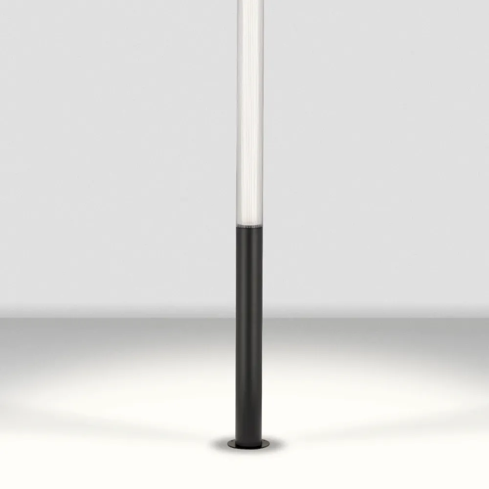 Lampioni Da Giardino-Selezionato da Mazzolaluce Lampione alto moderno tubolare led 43w 3000k per giardino