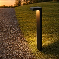 Lampioni Da Giardino-Selezionato da Mazzolaluce Lampione da giardino antracite led 8w 3000k moderno