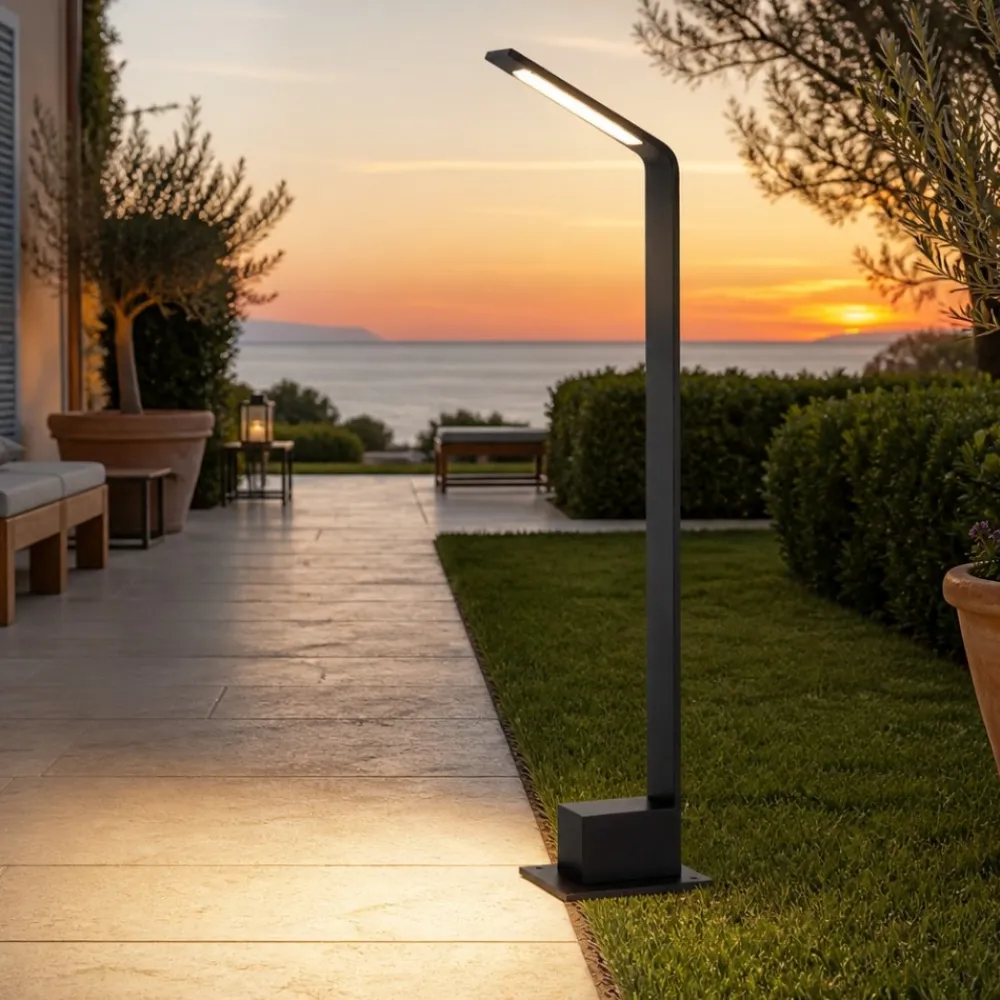 Lampioni Da Giardino-Selezionato da Mazzolaluce Lampione da giardino 60cm nero design modereno sottile led 6w 3000k