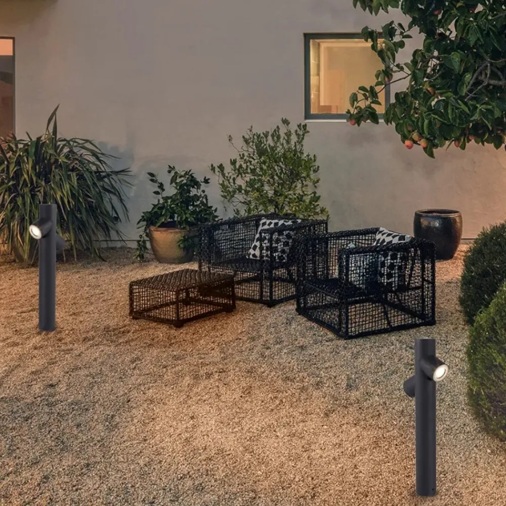 Lampioni Da Giardino-Selezionato da Mazzolaluce Lampione da giardino 2 luci grigio antracite moderno