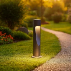Lampioni Da Giardino-Selezionato da Mazzolaluce Lampione da giardino moderno cilindro grafite led 15w 3000k ip66